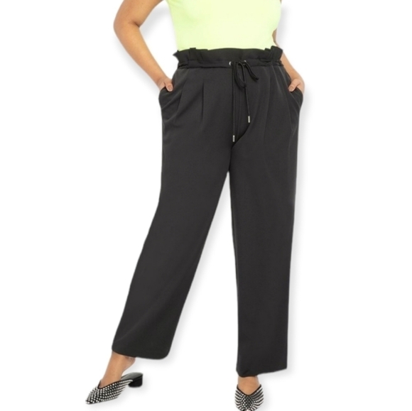 Eloquii Paperbag Cropped Drawstring Black Pants - Picture 2 of 10